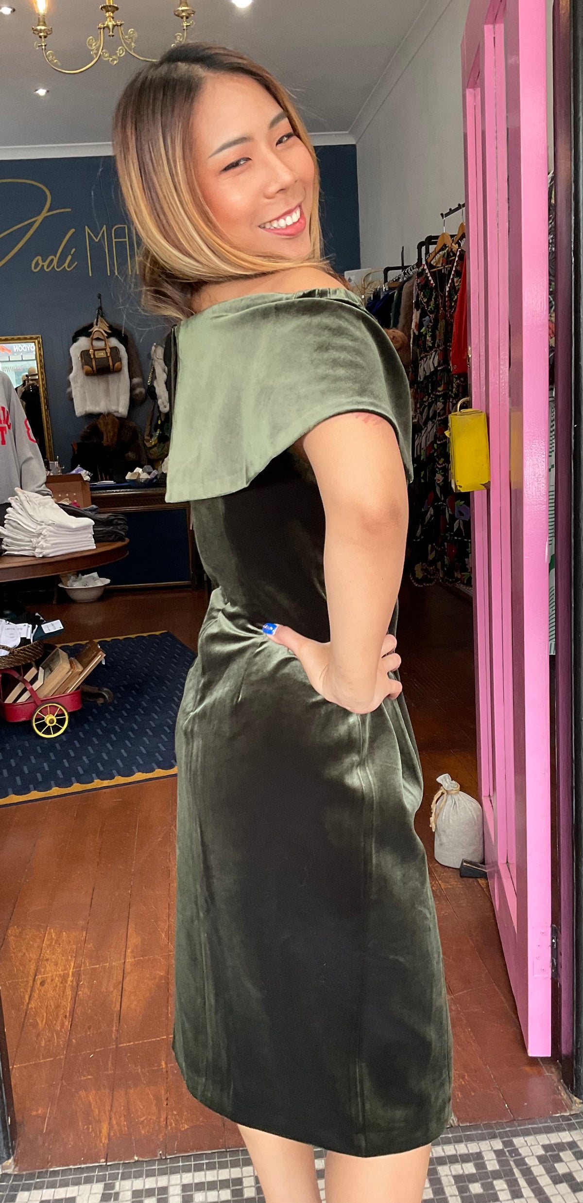 Kamare Ariane Dress Velvet - Olive 